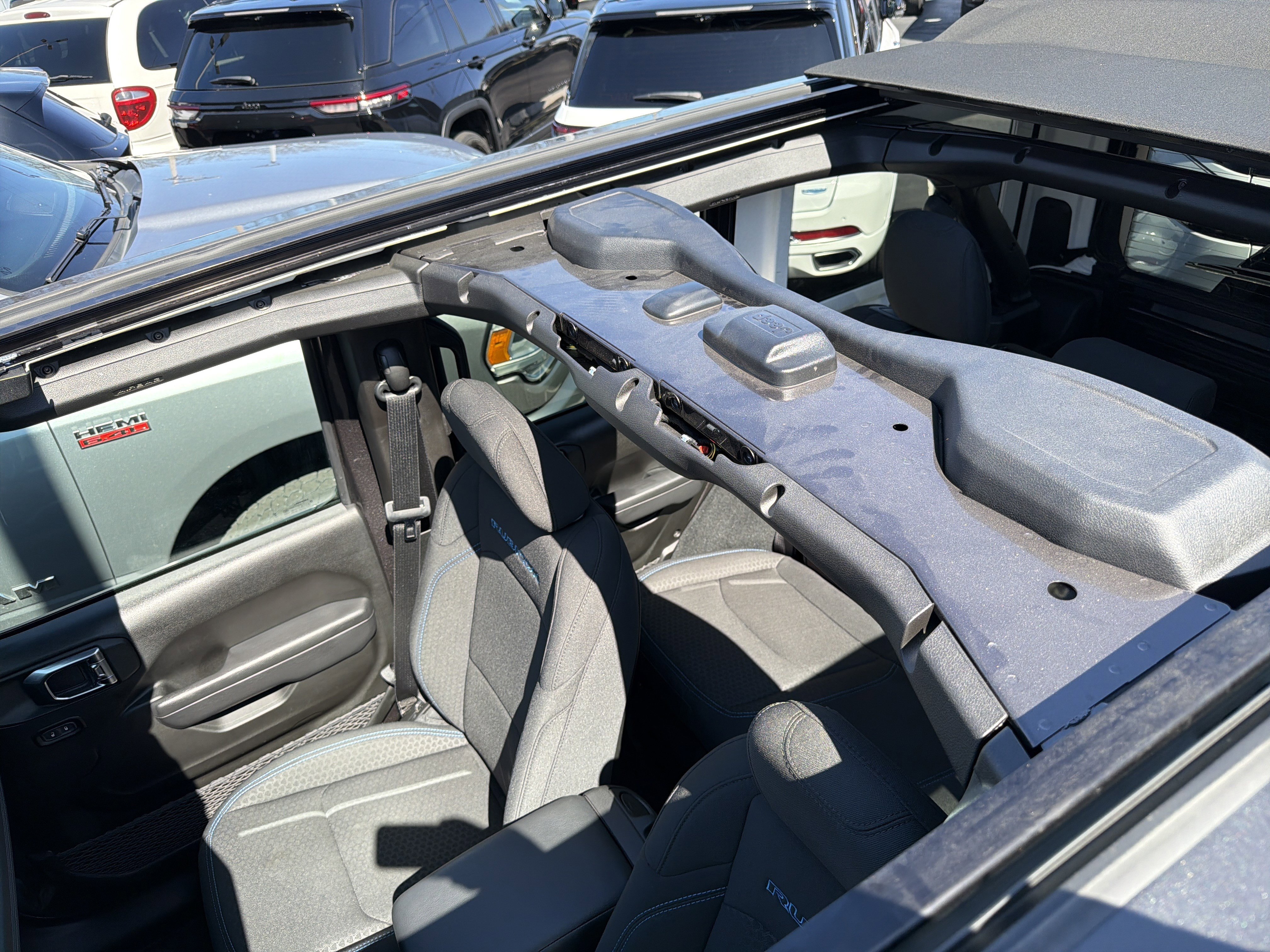 Certified 2025 Jeep Wrangler Unlimited Rubicon 4xe w/ Safety Group image 32