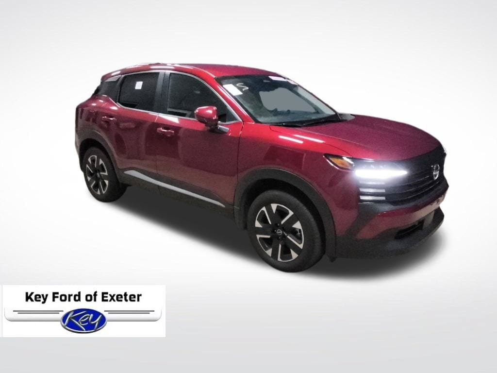 Used 2025 Nissan Kicks SV AWD/4WD image 1