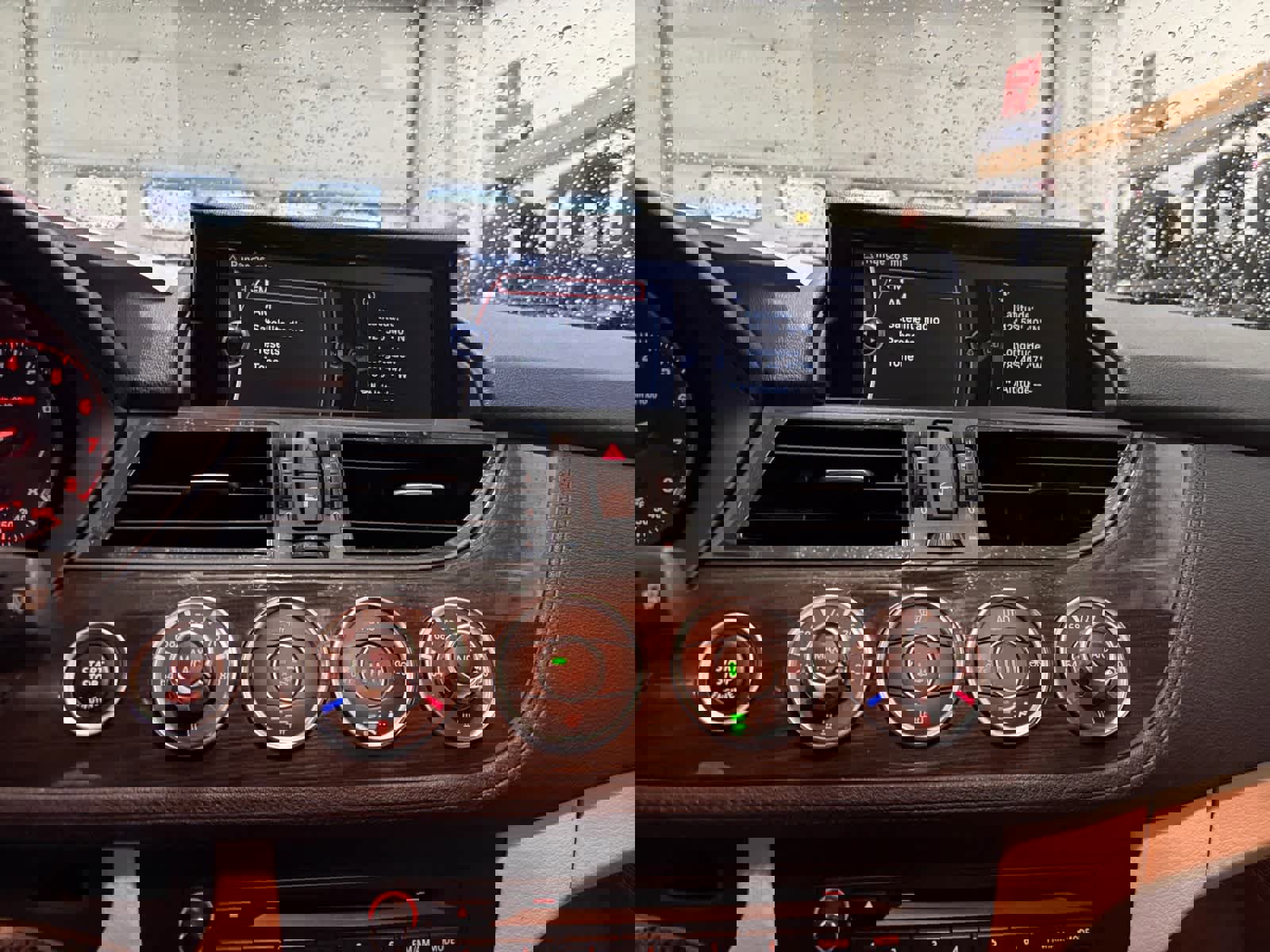 Used 2015 BMW Z4 sDrive28i image 23