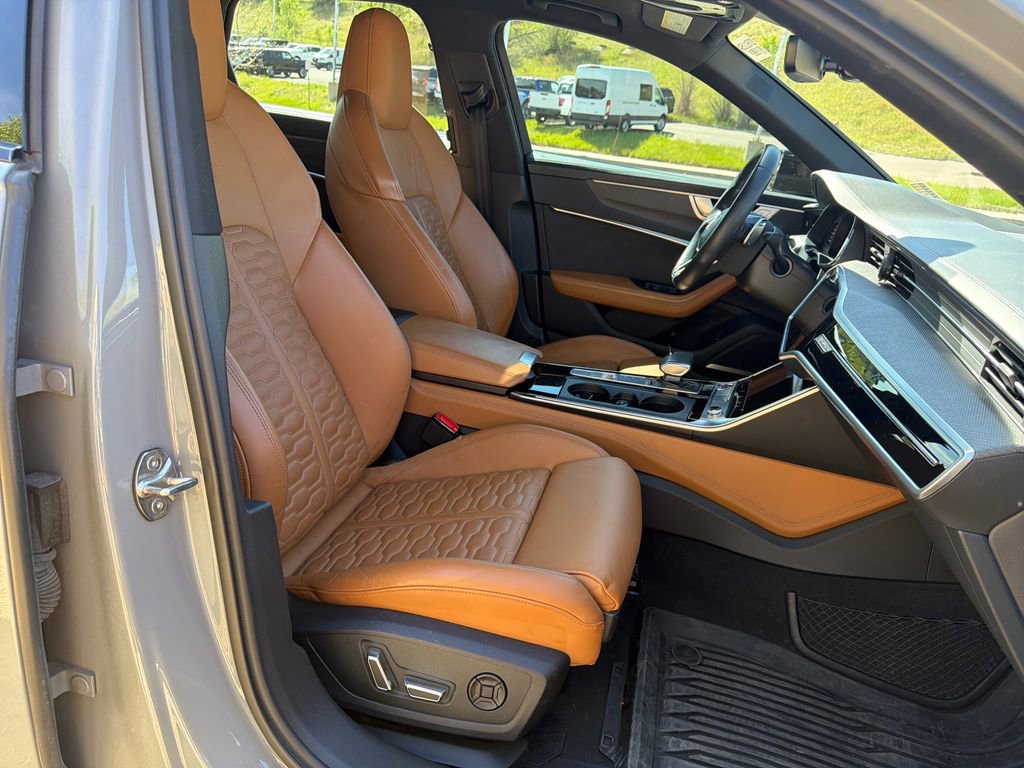 Used 2022 Audi RS 6 image 32