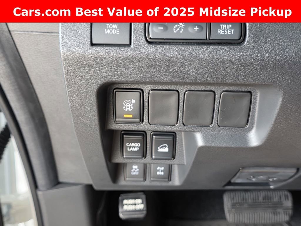 New 2025 Nissan Frontier PRO-4X w/ Interior Protection Package image 21