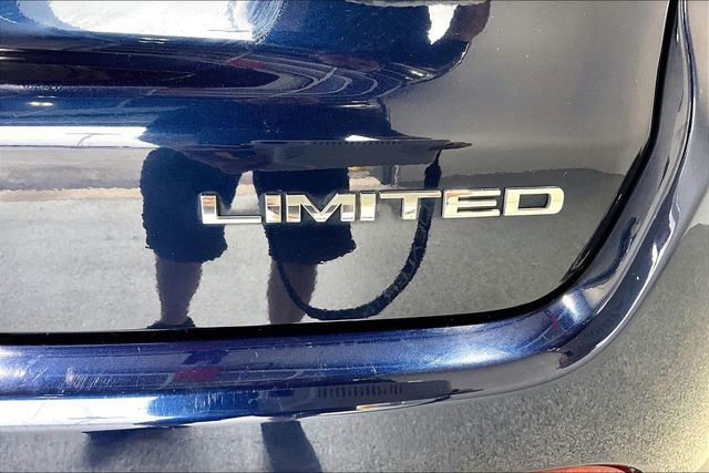Used 2020 Jeep Compass Limited AWD/4WD image 25