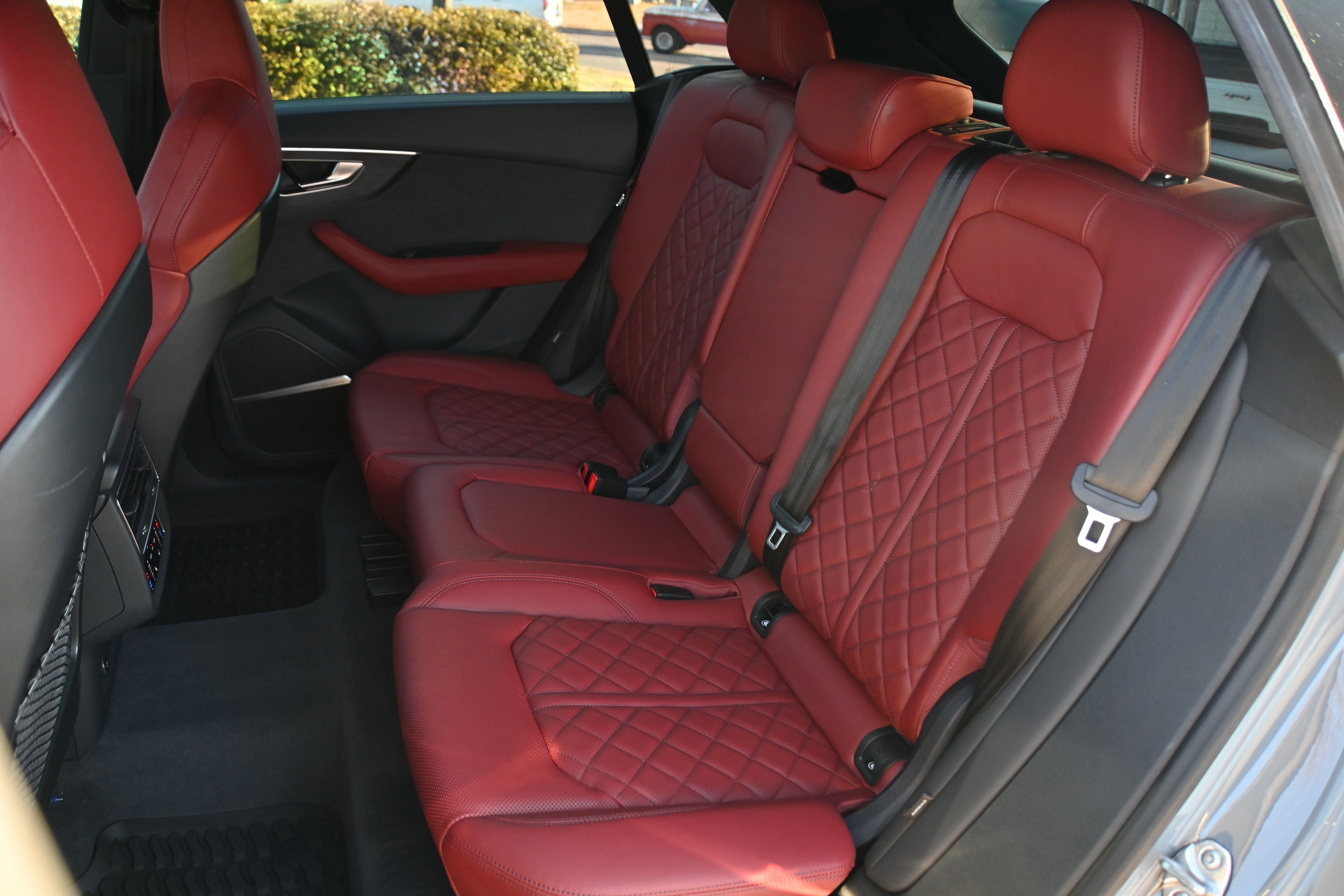 Used 2022 Audi SQ8 Prestige image 11