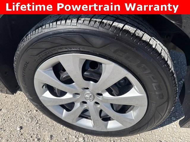 Used 2023 Toyota Corolla LE image 23