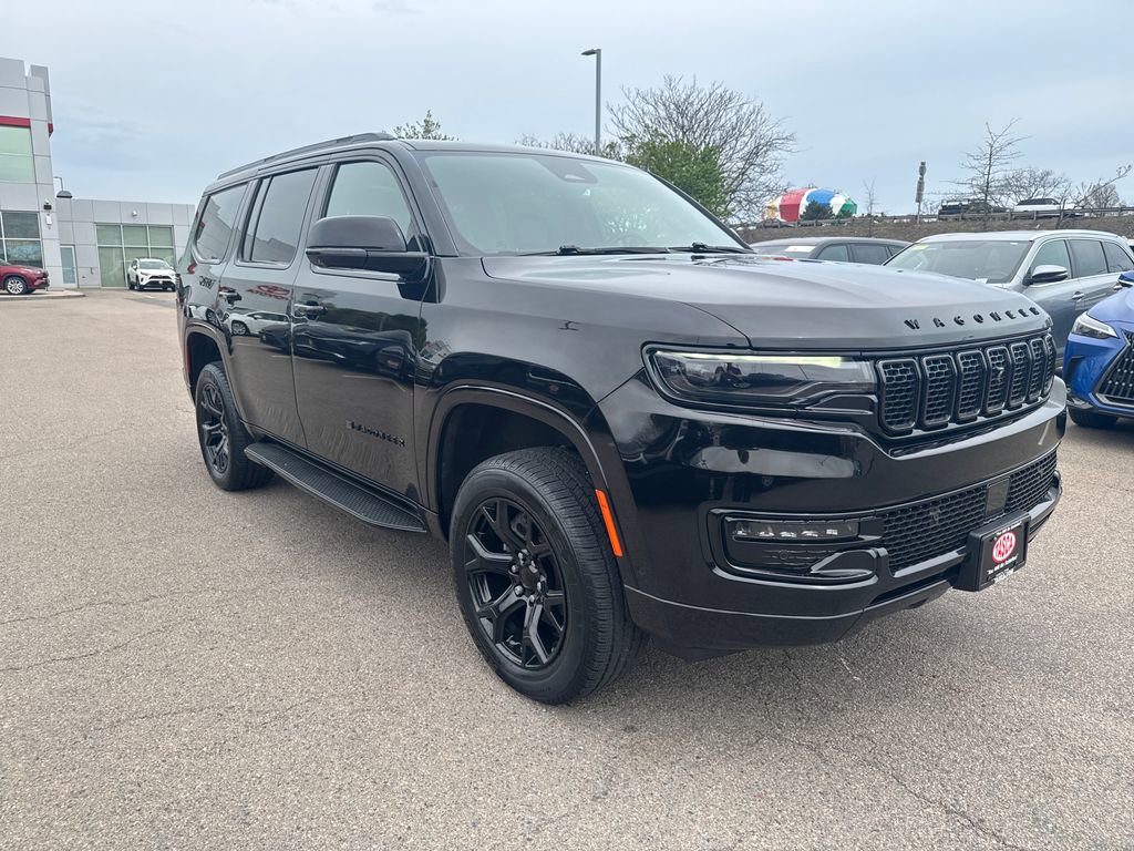 Used 2023 Jeep Wagoneer Series II w/ Convenience Group I AWD/4WD image 13