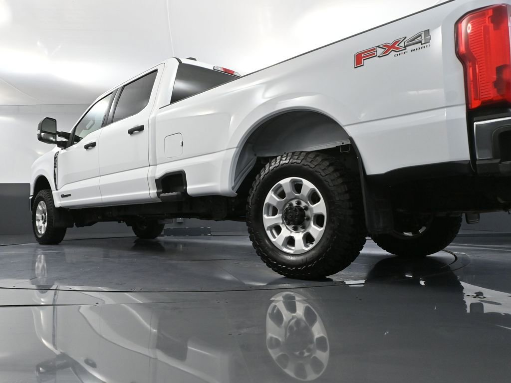 Used 2024 Ford F350 XLT w/ FX4 Off-Road Package image 49