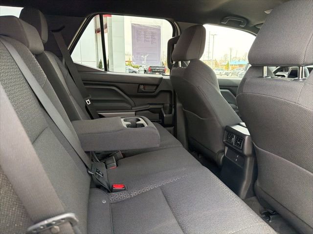 Used 2025 Toyota 4Runner SR5 RWD image 32