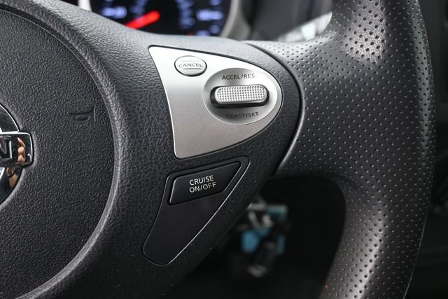 Used 2014 Nissan Juke S FWD image 29