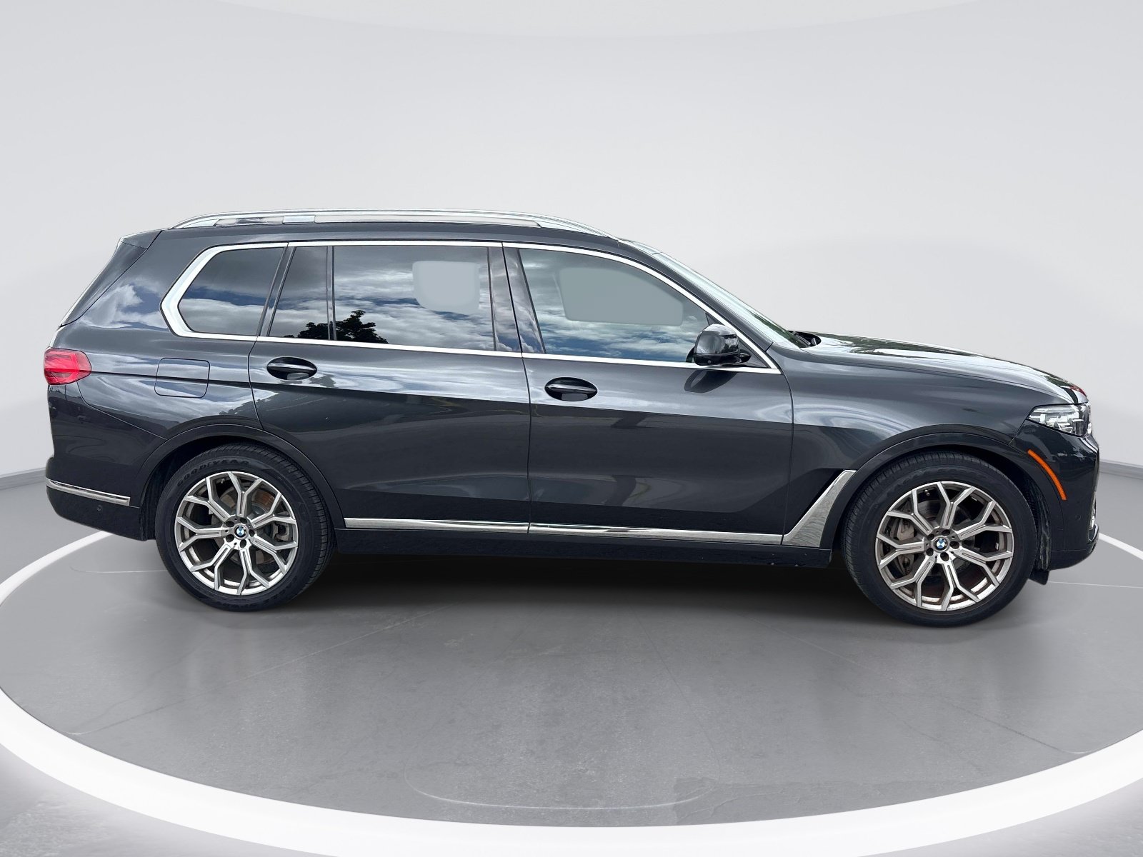Used 2020 BMW X7 xDrive40i w/ Executive Package AWD/4WD image 9