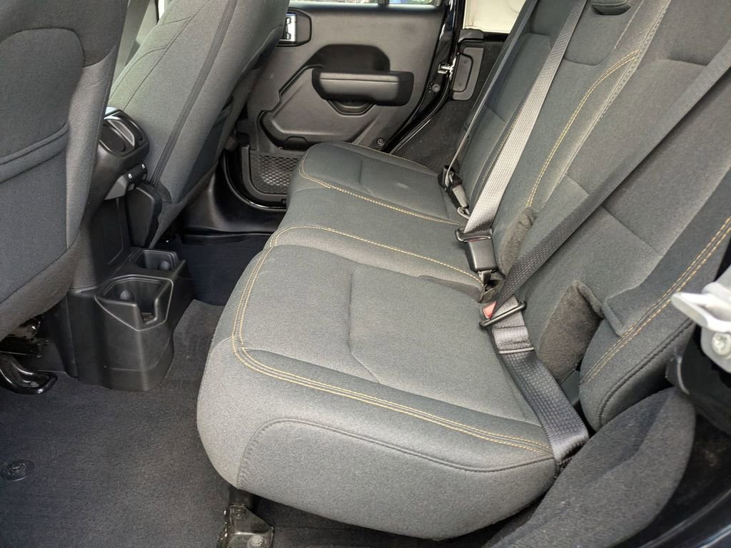 Used 2025 Jeep Wrangler Willys image 25