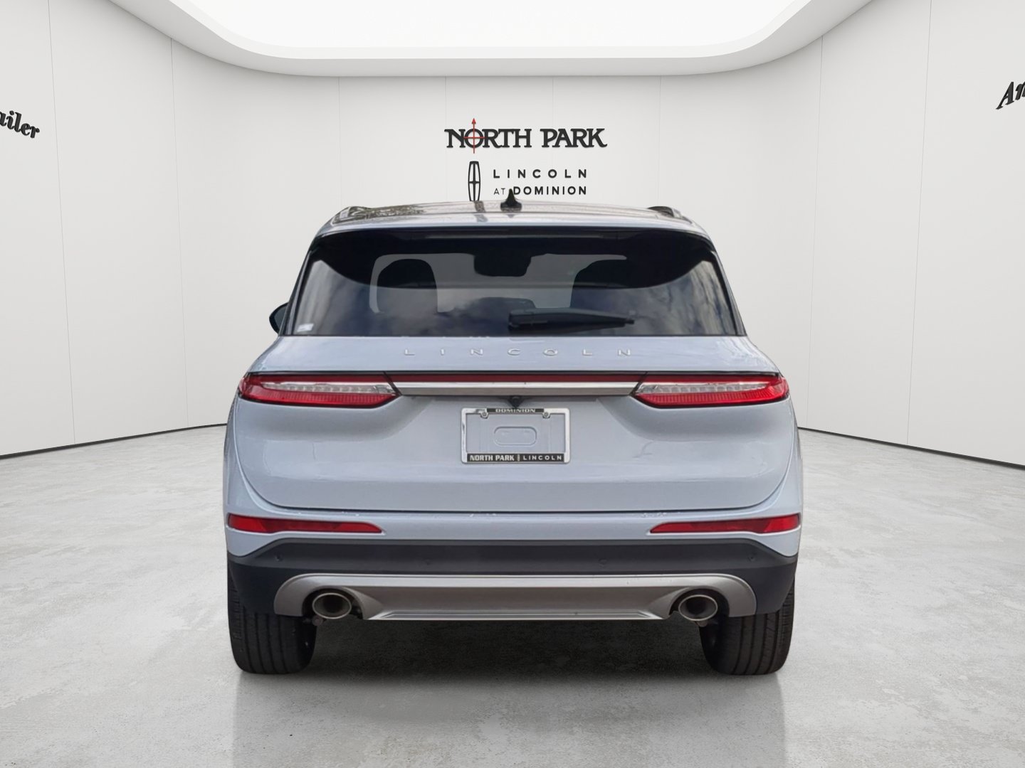 New 2026 Lincoln Corsair Reserve FWD image 4