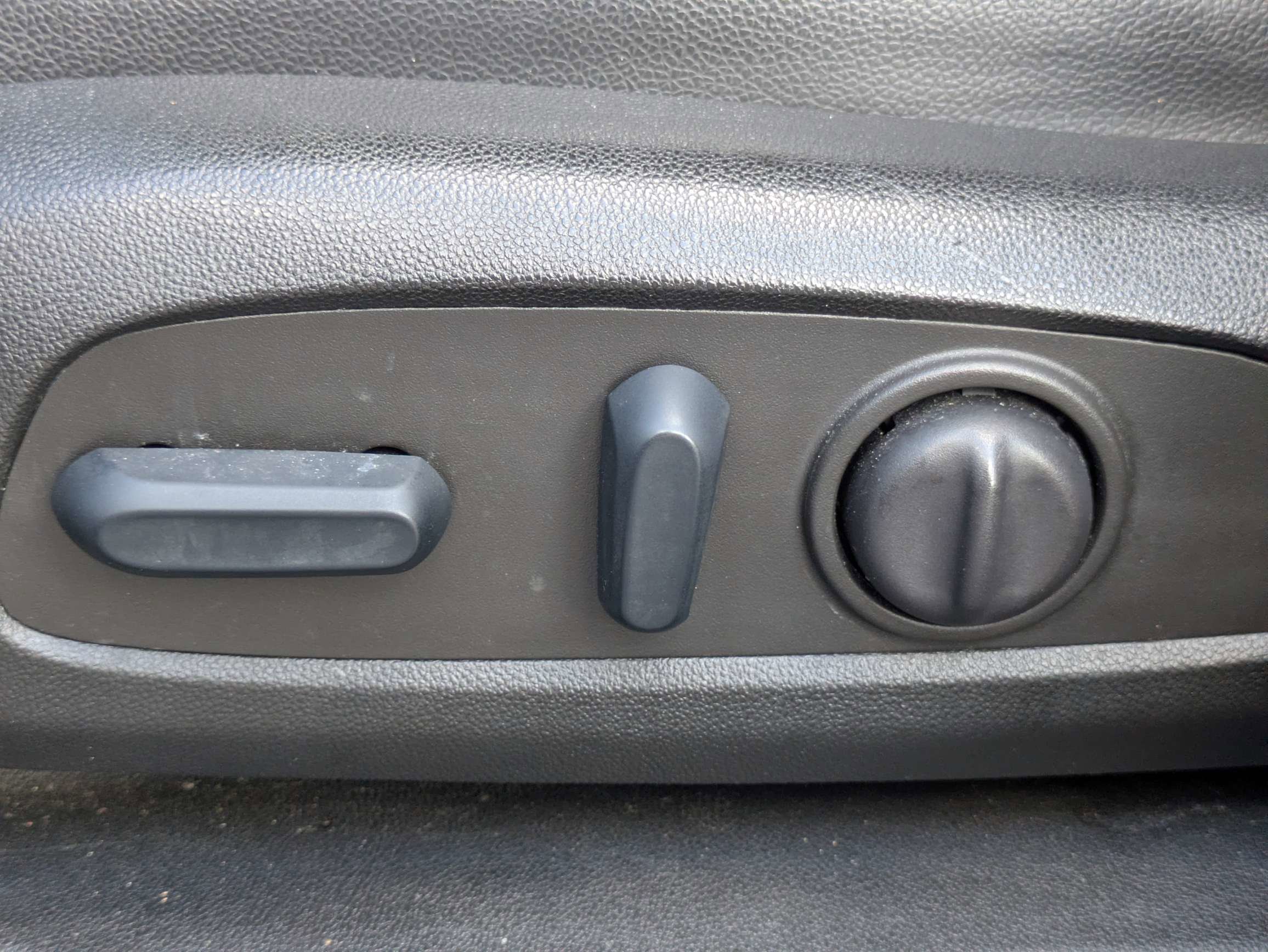 Used 2022 Chevrolet Equinox RS FWD image 13
