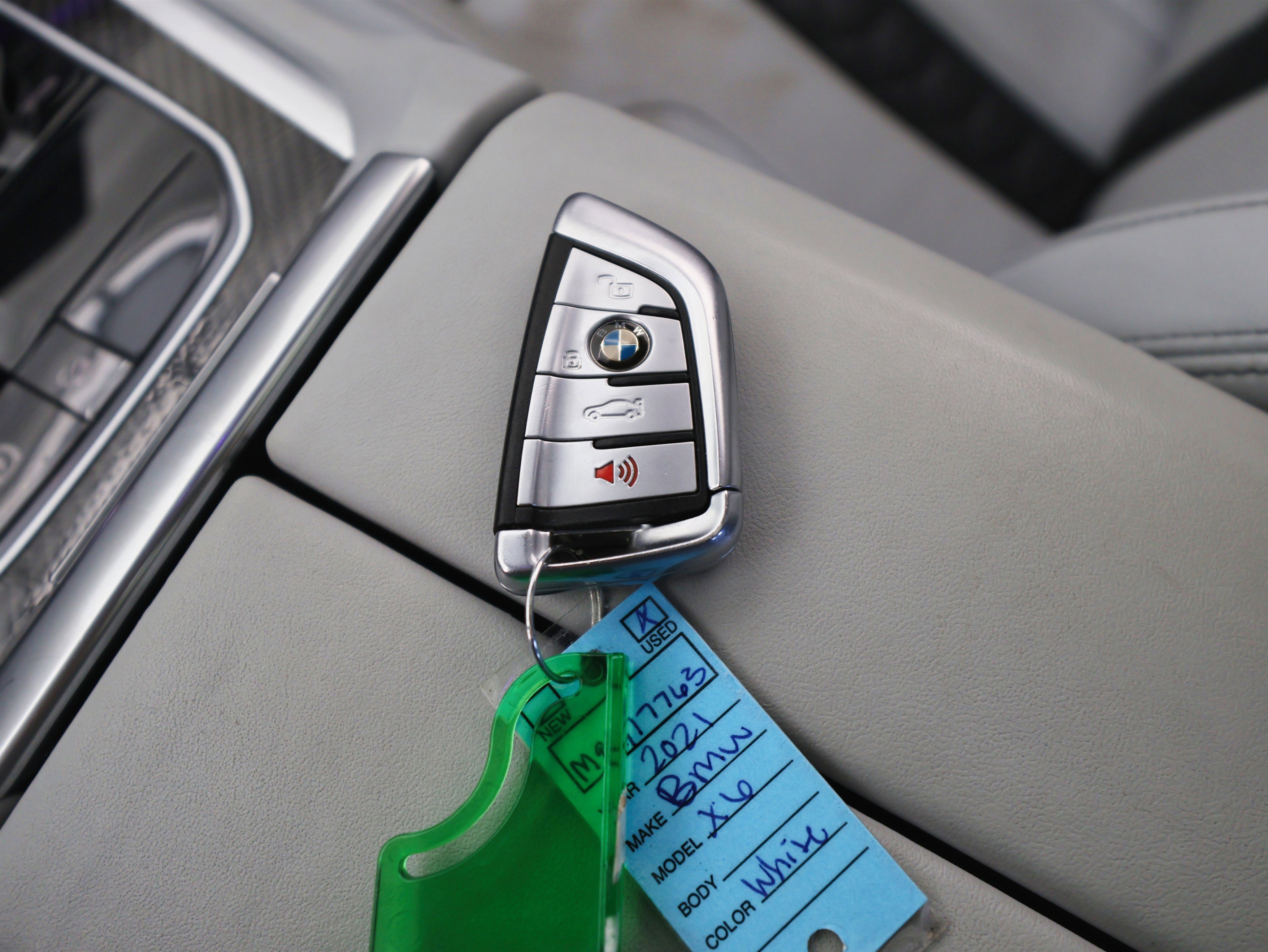 Used 2021 BMW X6 M w/ Executive Package image 45