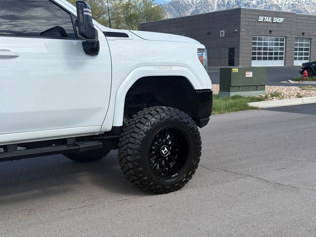 Used 2023 GMC Sierra 3500 SLT w/ SLT Premium Package AWD/4WD image 4