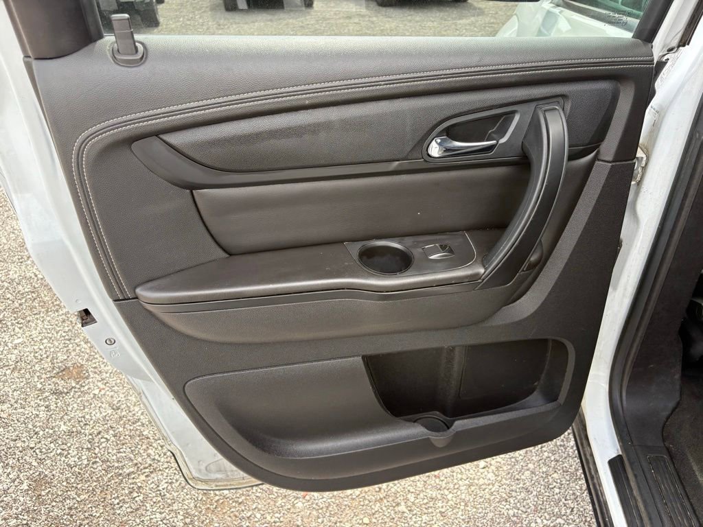 Used 2016 GMC Acadia SLE AWD/4WD image 10