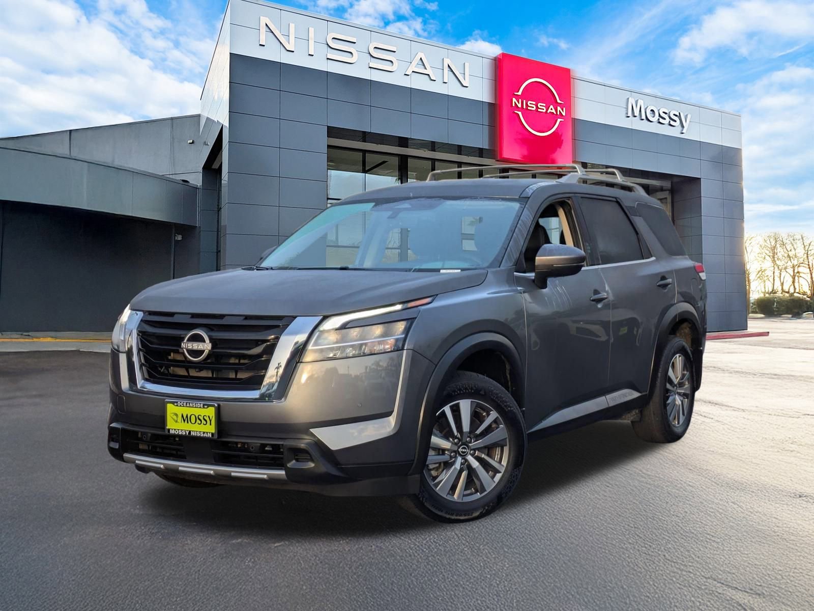 Certified 2024 Nissan Pathfinder SL