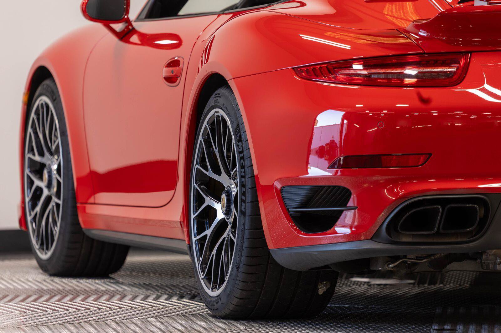 Used 2015 Porsche 911 Turbo S AWD/4WD image 14
