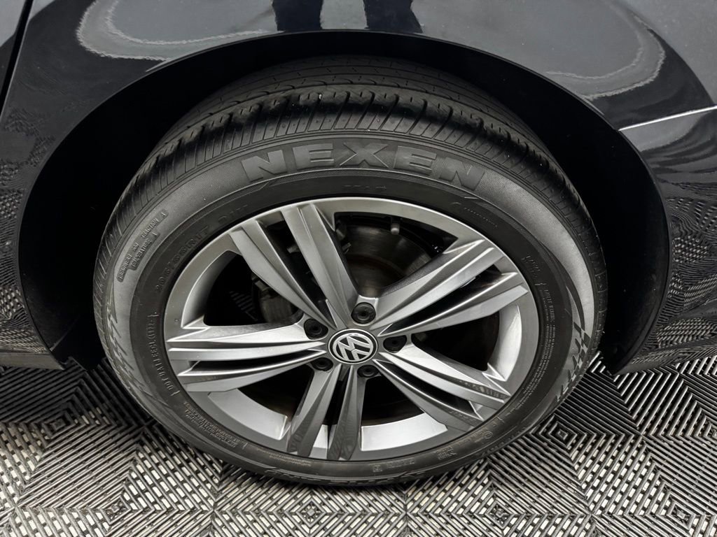 Used 2019 Volkswagen Jetta R-Line w/ R-Line Cold Weather Package FWD image 20