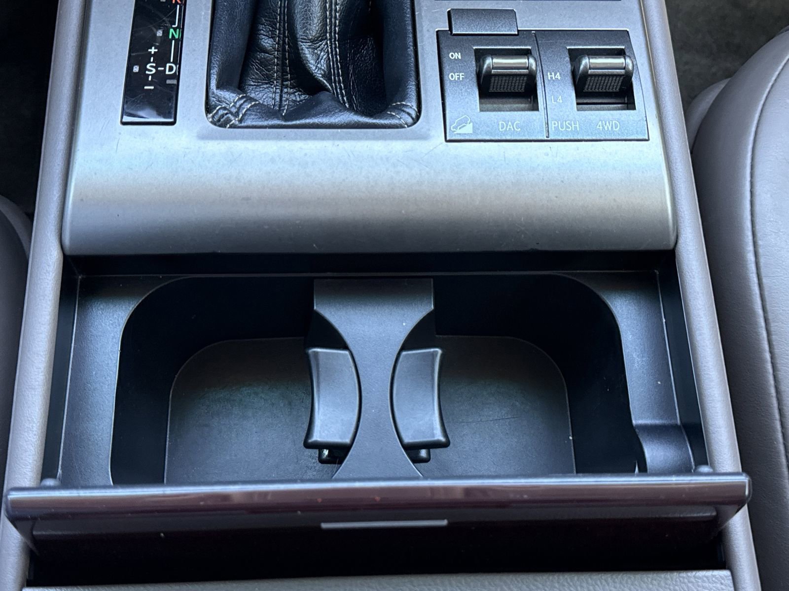 Used 2010 Lexus GX 460 image 31