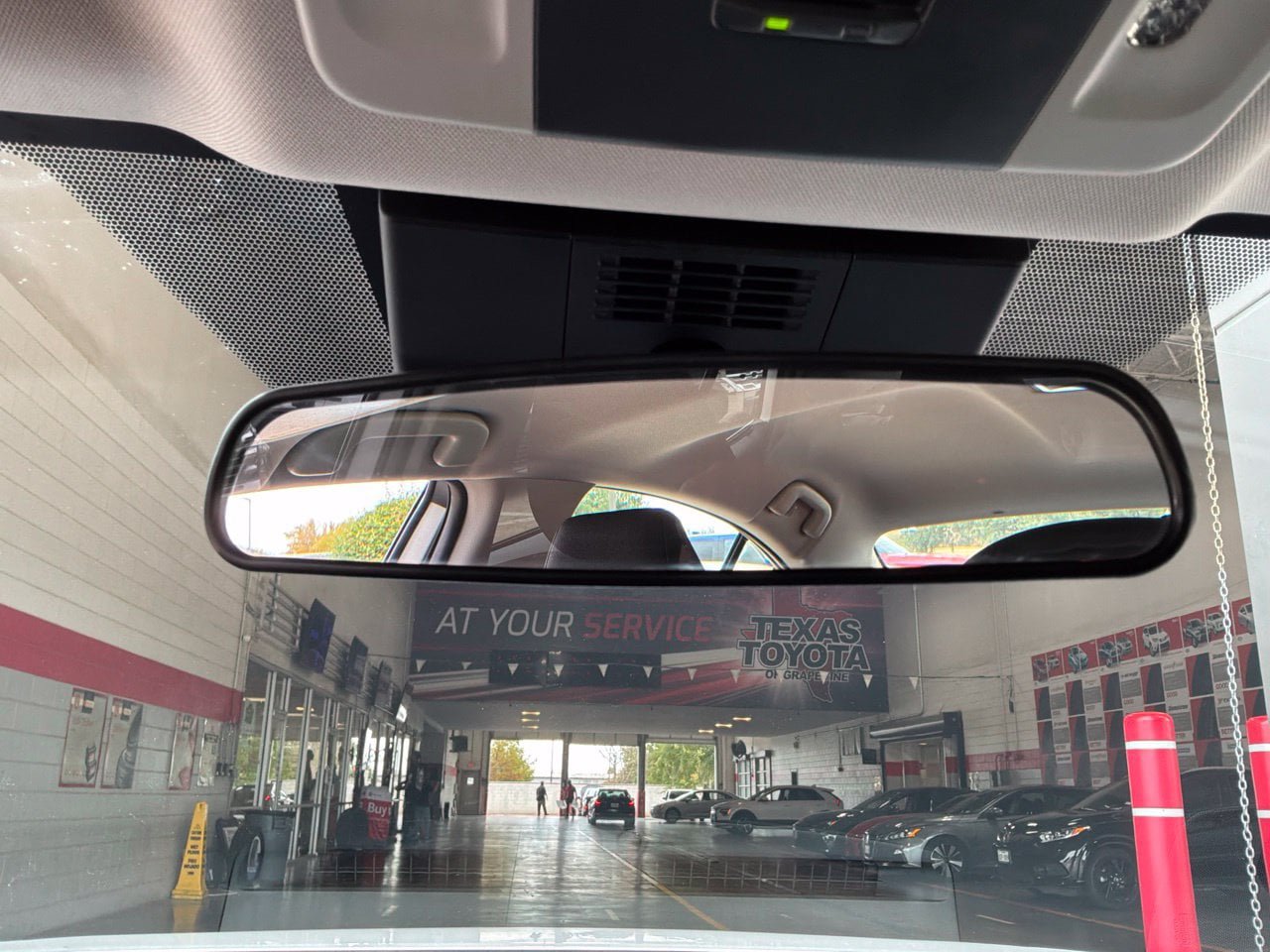 Used 2026 Toyota Camry LE FWD image 19