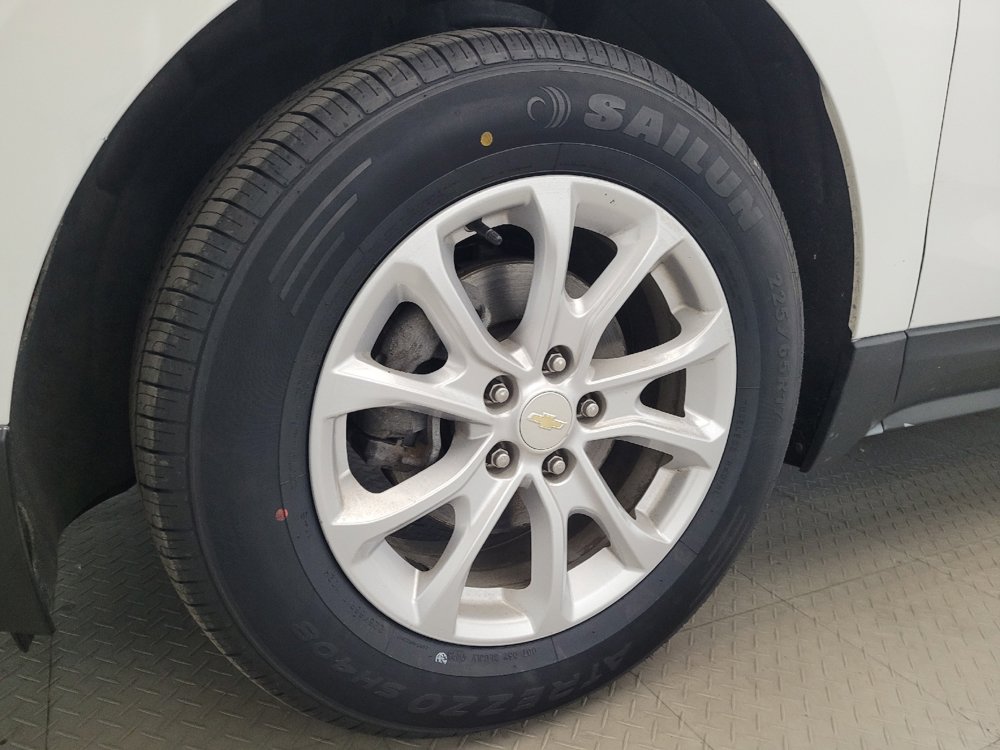 Used 2020 Chevrolet Equinox LS w/ LS Convenience Package FWD image 31