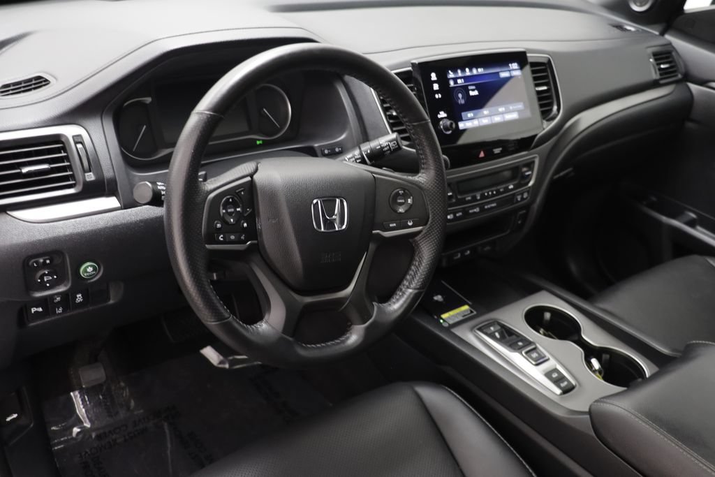 Used 2024 Honda Passport EX-L image 6