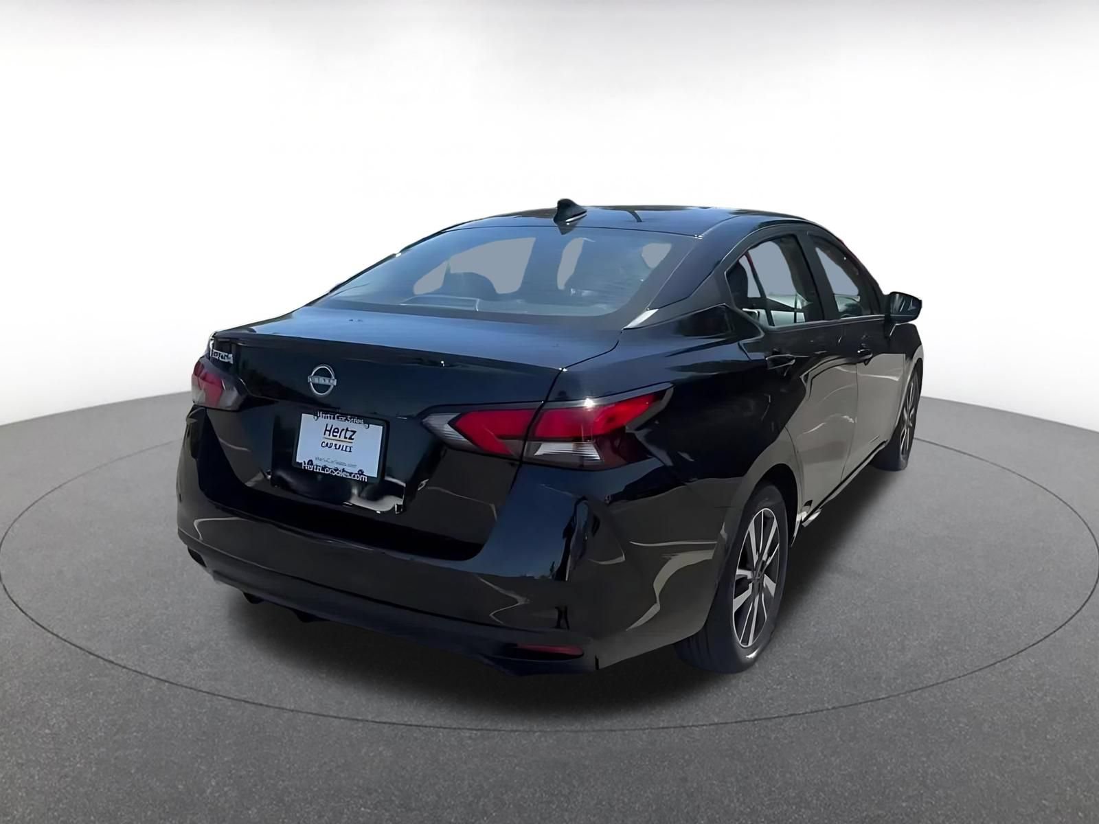 Used 2025 Nissan Versa SV FWD image 15