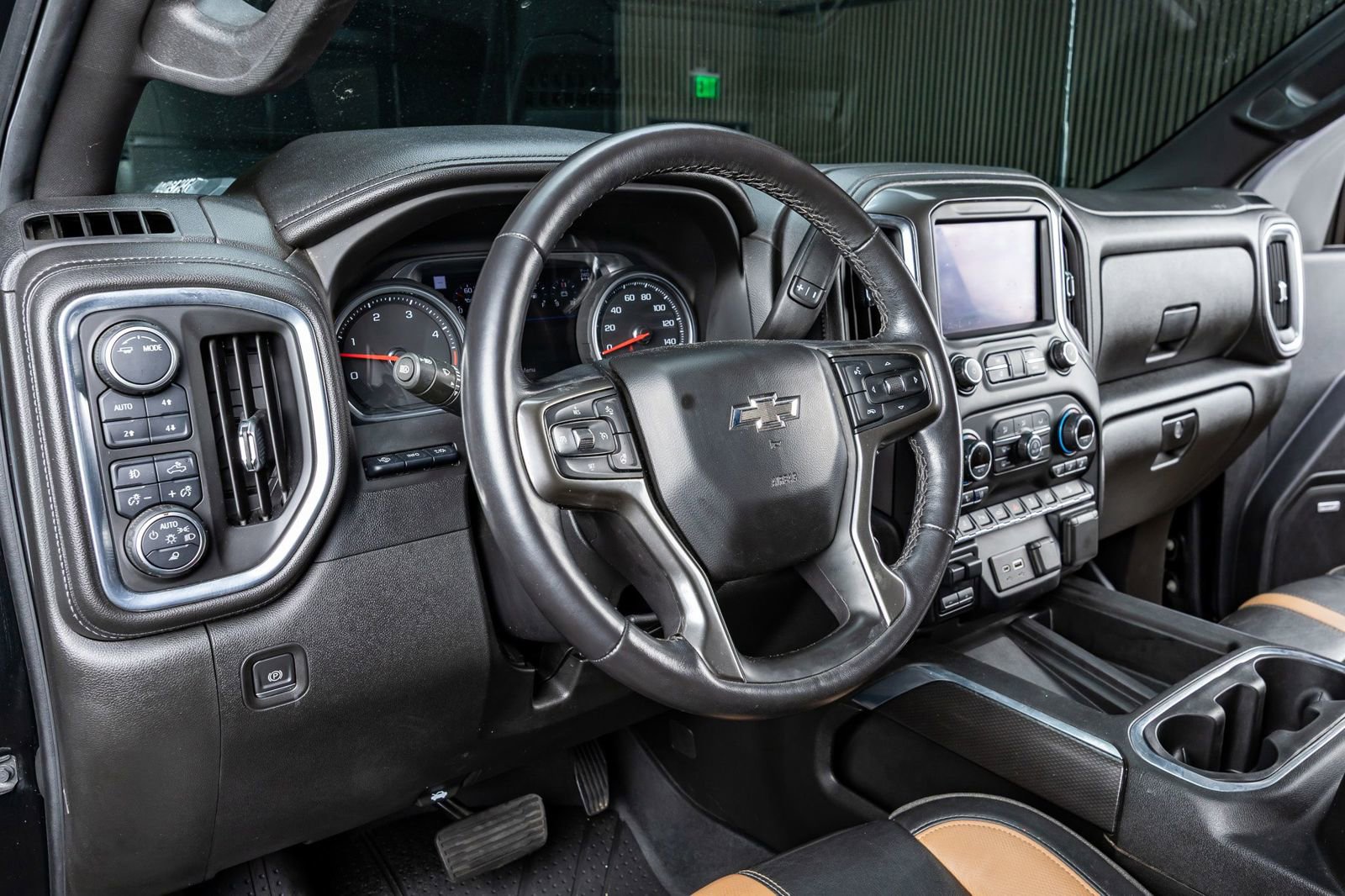 Used 2021 Chevrolet Silverado 2500 LTZ w/ Carhartt Edition AWD/4WD image 14