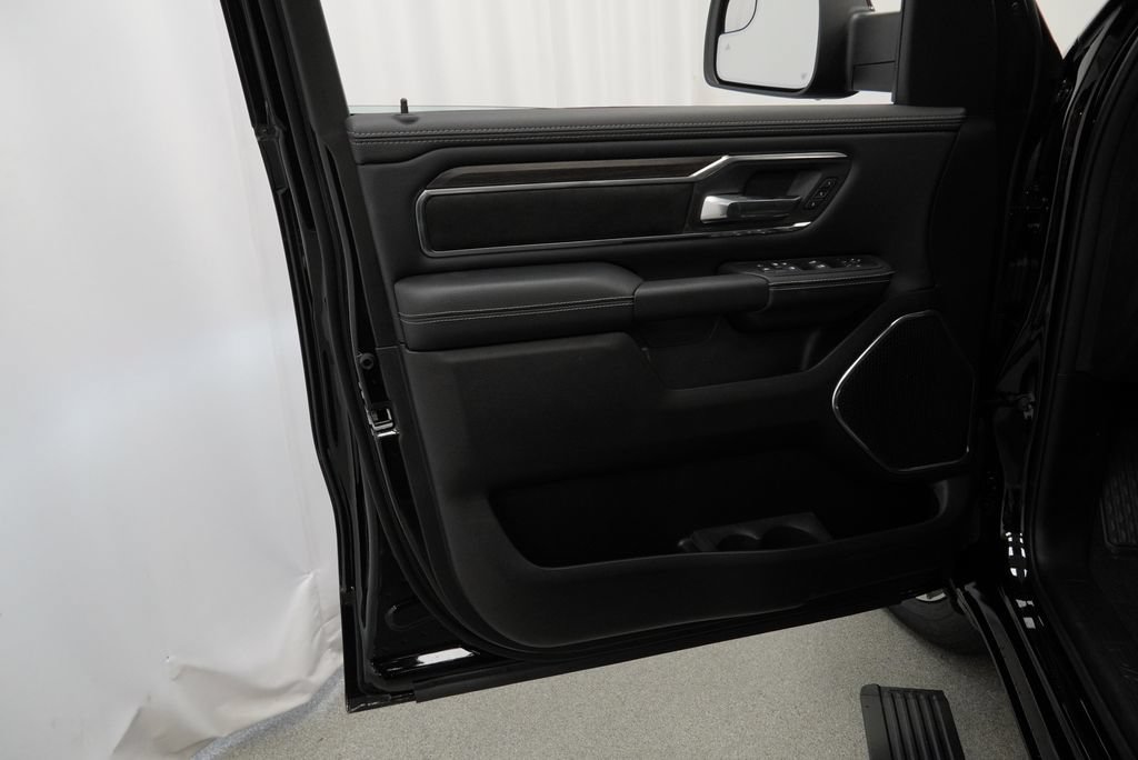 New 2027 RAM 1500 Laramie w/ Laramie Preferred Package AWD/4WD image 26