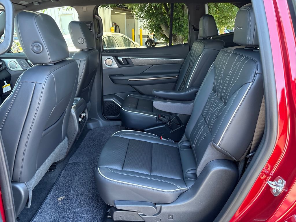New 2026 Buick Enclave Avenir w/ Super Cruise Package FWD image 39