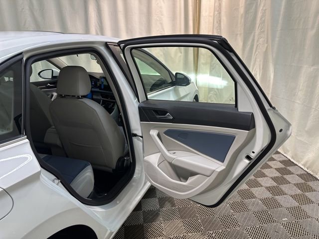 New 2026 Volkswagen Jetta SE image 31