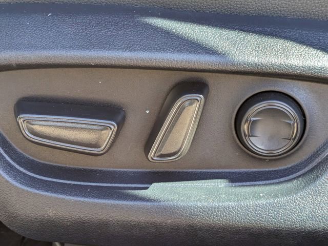 Used 2025 Toyota Camry SE image 21