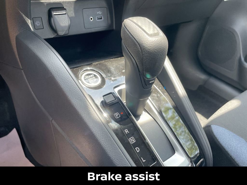 New 2025 Nissan Versa SV w/ Trunk Package image 32