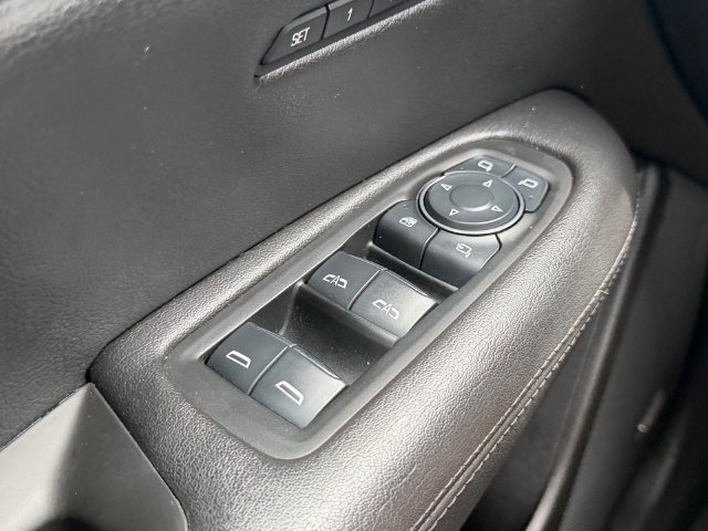 Used 2017 Cadillac XT5 Luxury FWD image 28