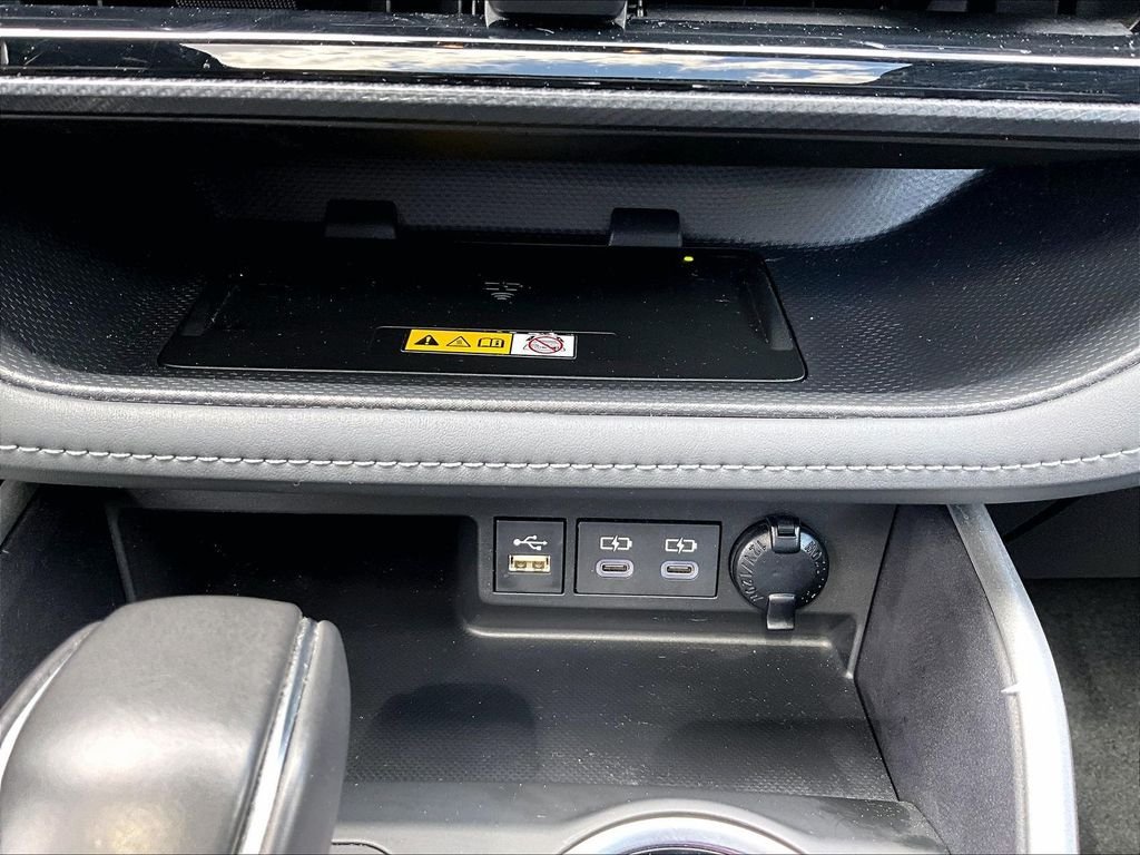 Used 2023 Toyota Highlander XSE AWD/4WD image 27