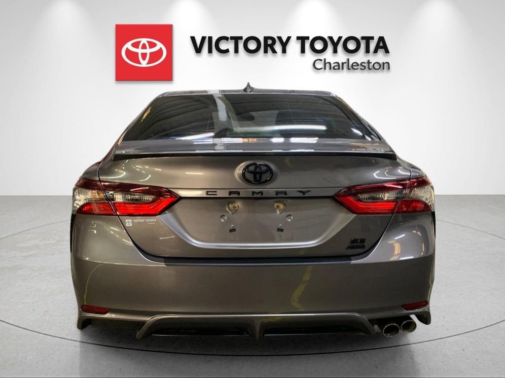 Used 2023 Toyota Camry SE w/ Blackout Package (TMS) image 4