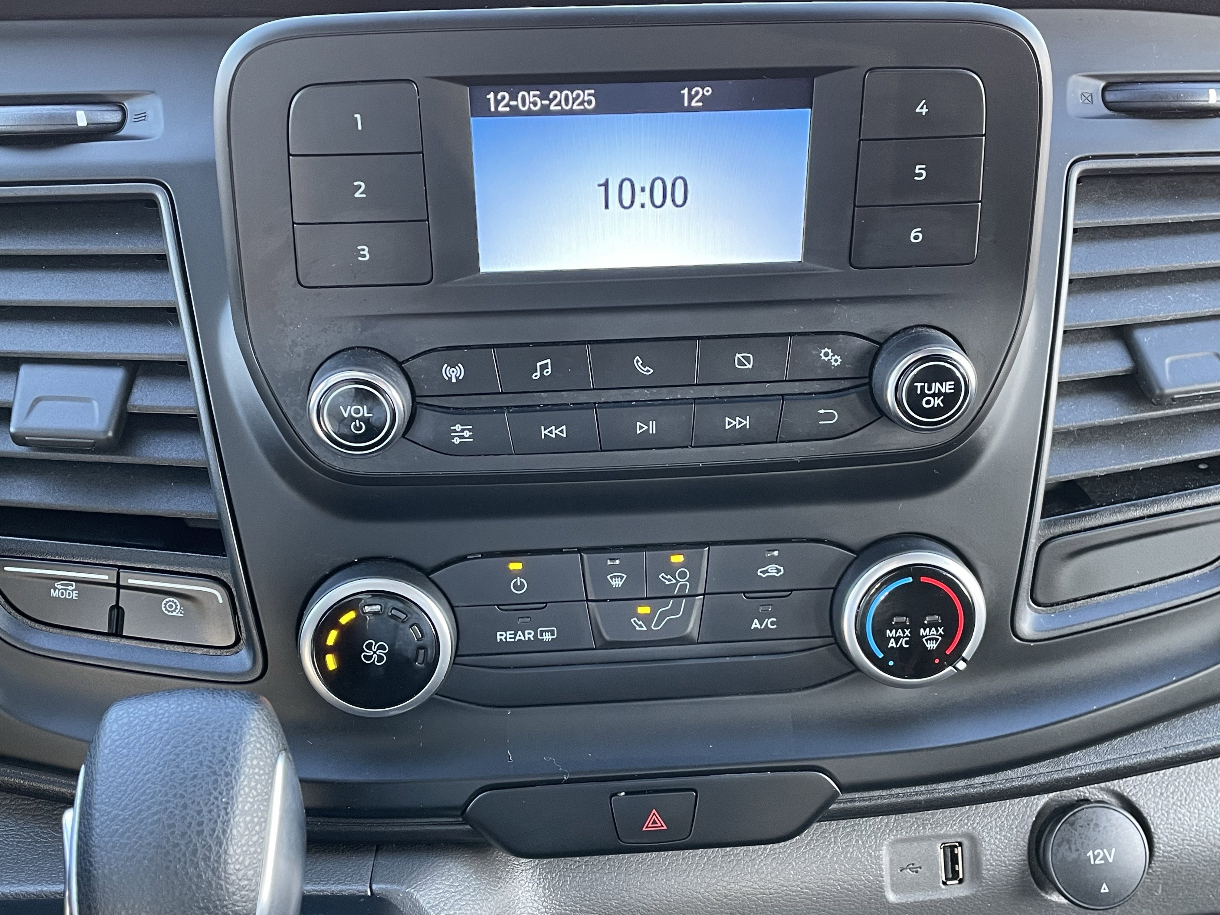 Used 2024 Ford Transit 250 Low Roof w/ Exterior Upgrade Package image 29