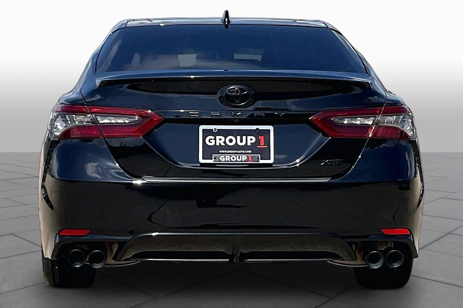 Used 2021 Toyota Camry XSE FWD image 5