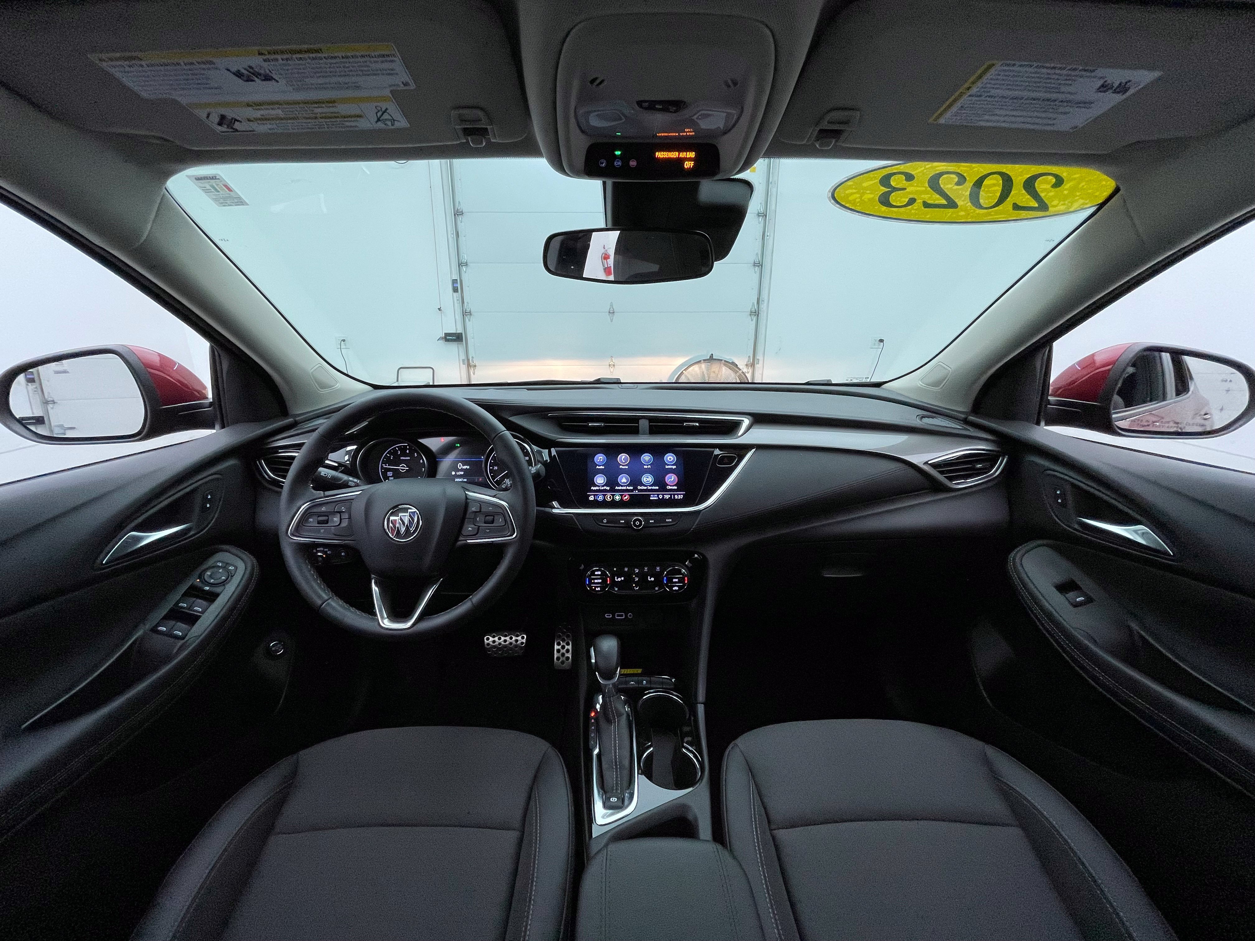 Used 2023 Buick Encore GX Select w/ Sport Touring Package FWD image 3