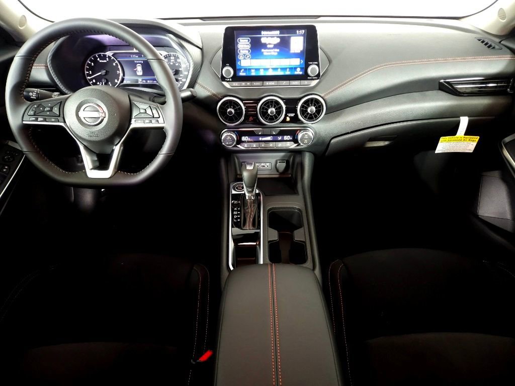 New 2025 Nissan Sentra SR image 18