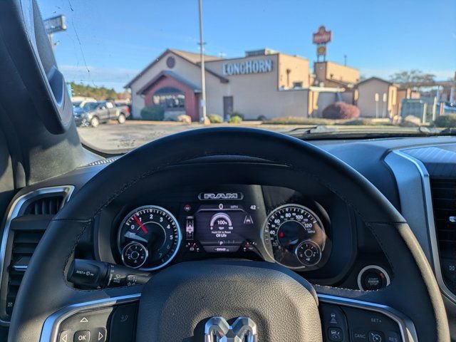 Used 2025 RAM 1500 Big Horn image 27