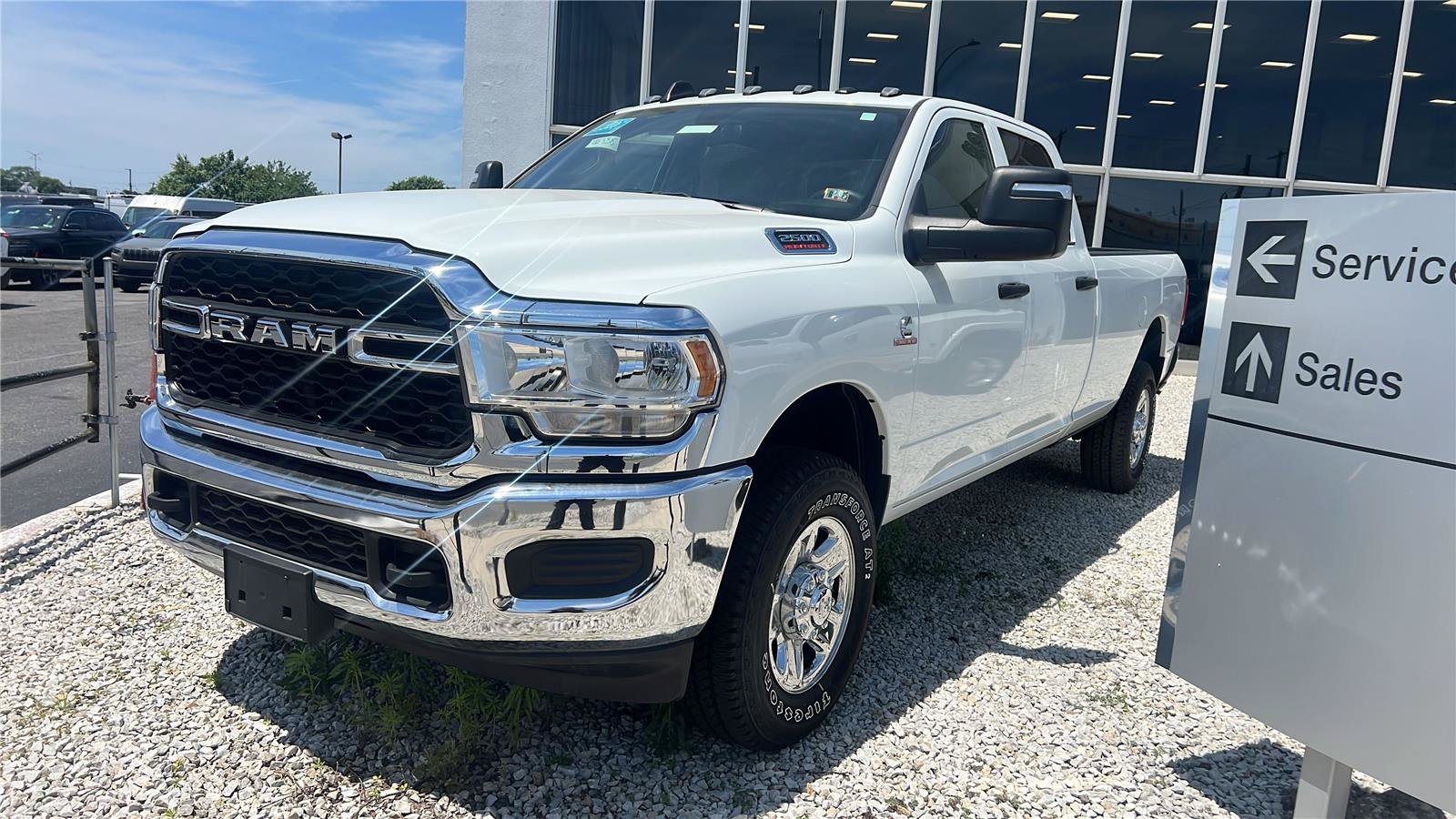 Certified 2024 RAM 2500 Tradesman w/ Chrome Appearance Group AWD/4WD image 3