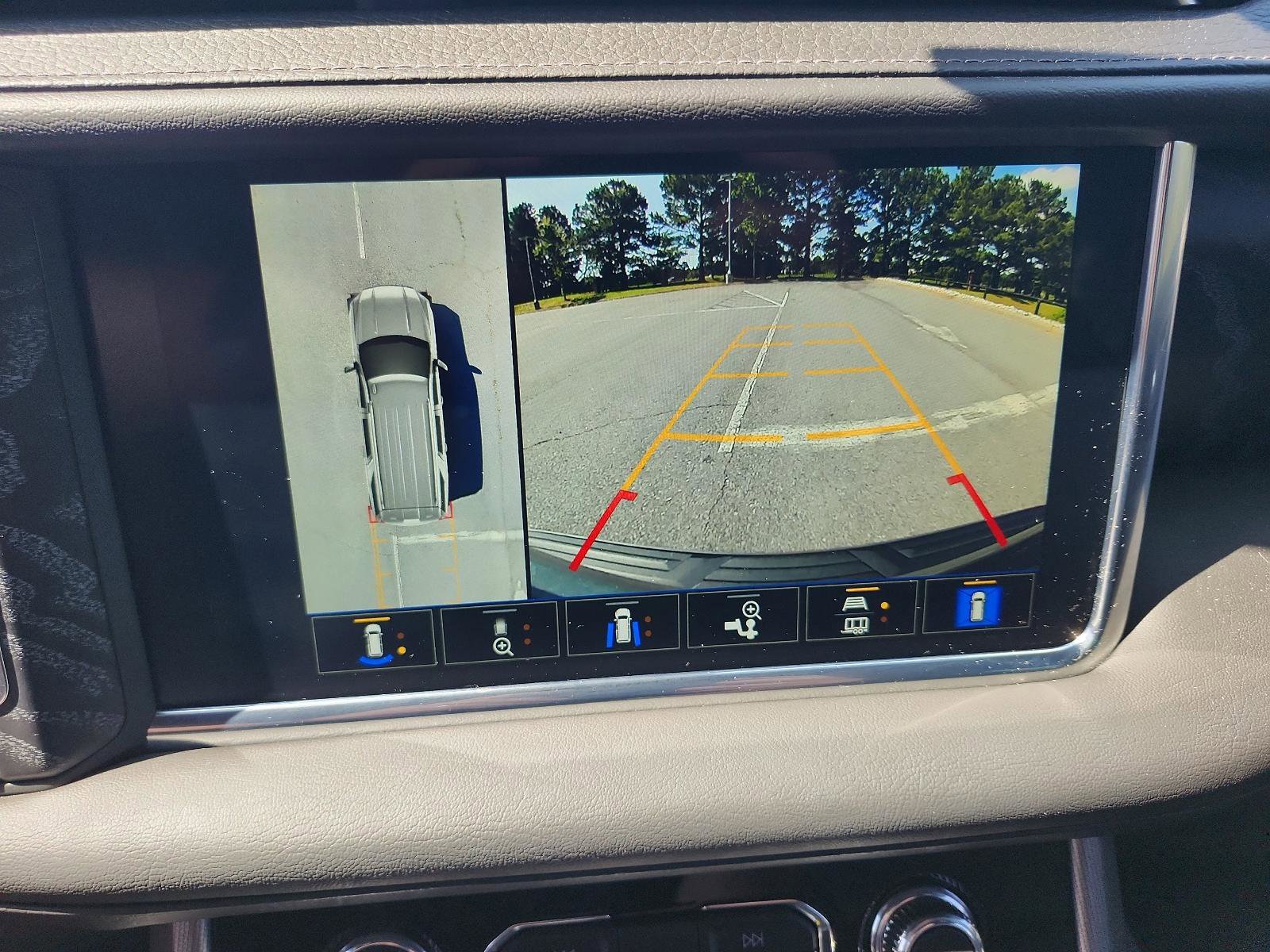 Used 2023 GMC Yukon Denali AWD/4WD image 19