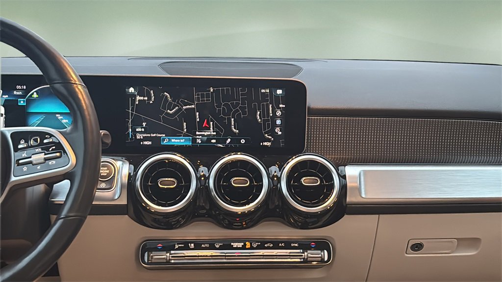 Used 2020 Mercedes-Benz GLB 250 GLB 250 w/ Premium Package image 20