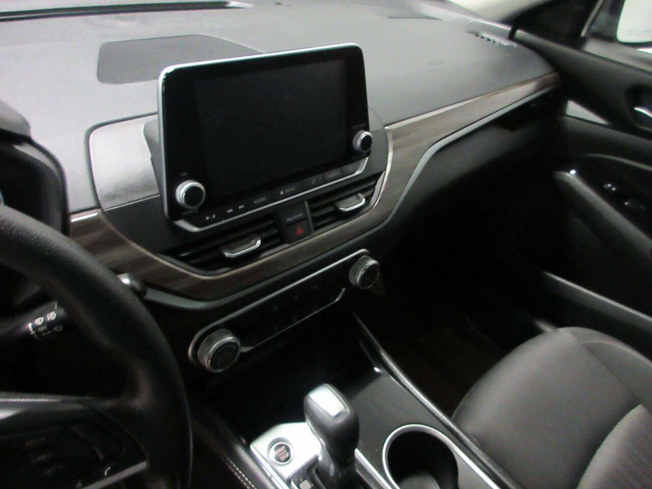 Used 2023 Nissan Altima 2.5 SV FWD image 20