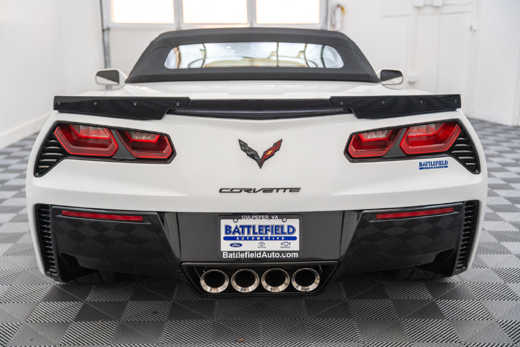 Used 2017 Chevrolet Corvette Grand Sport w/ Carbon Flash Badge Package RWD image 31