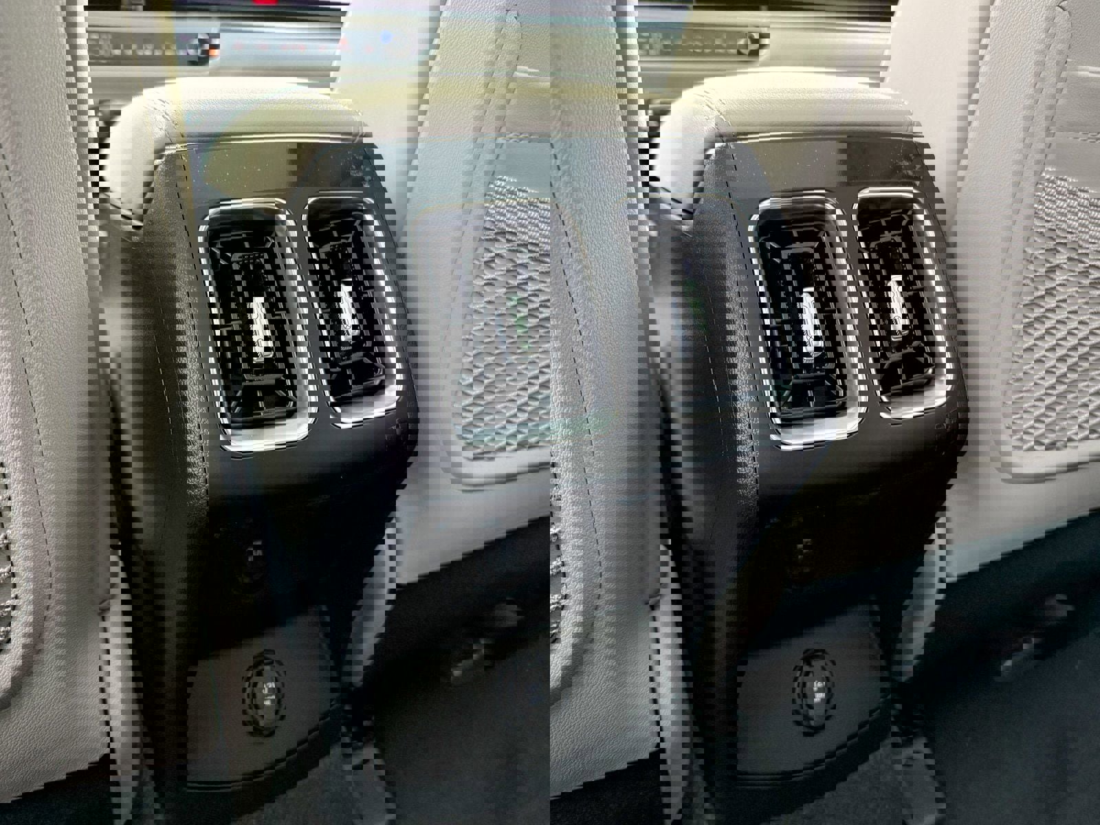 New 2026 Kia Sorento S w/ S Panoramic Sunroof Package image 33