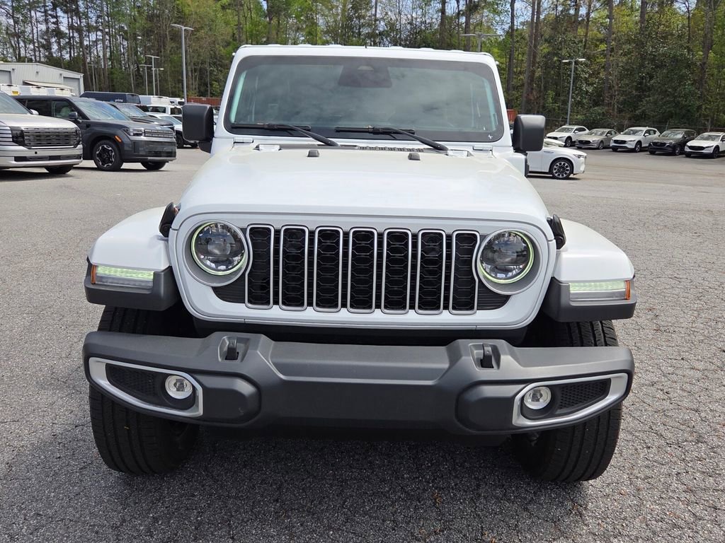 Used 2025 Jeep Wrangler Unlimited Sahara image 2