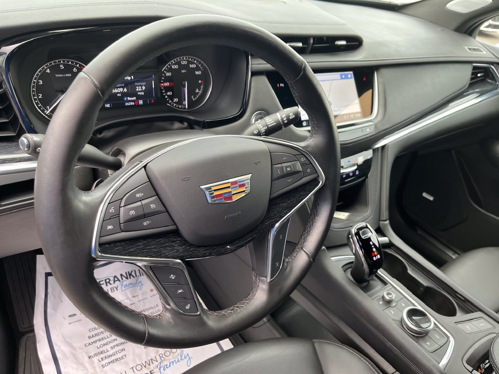 Used 2023 Cadillac XT5 Premium Luxury AWD/4WD image 16