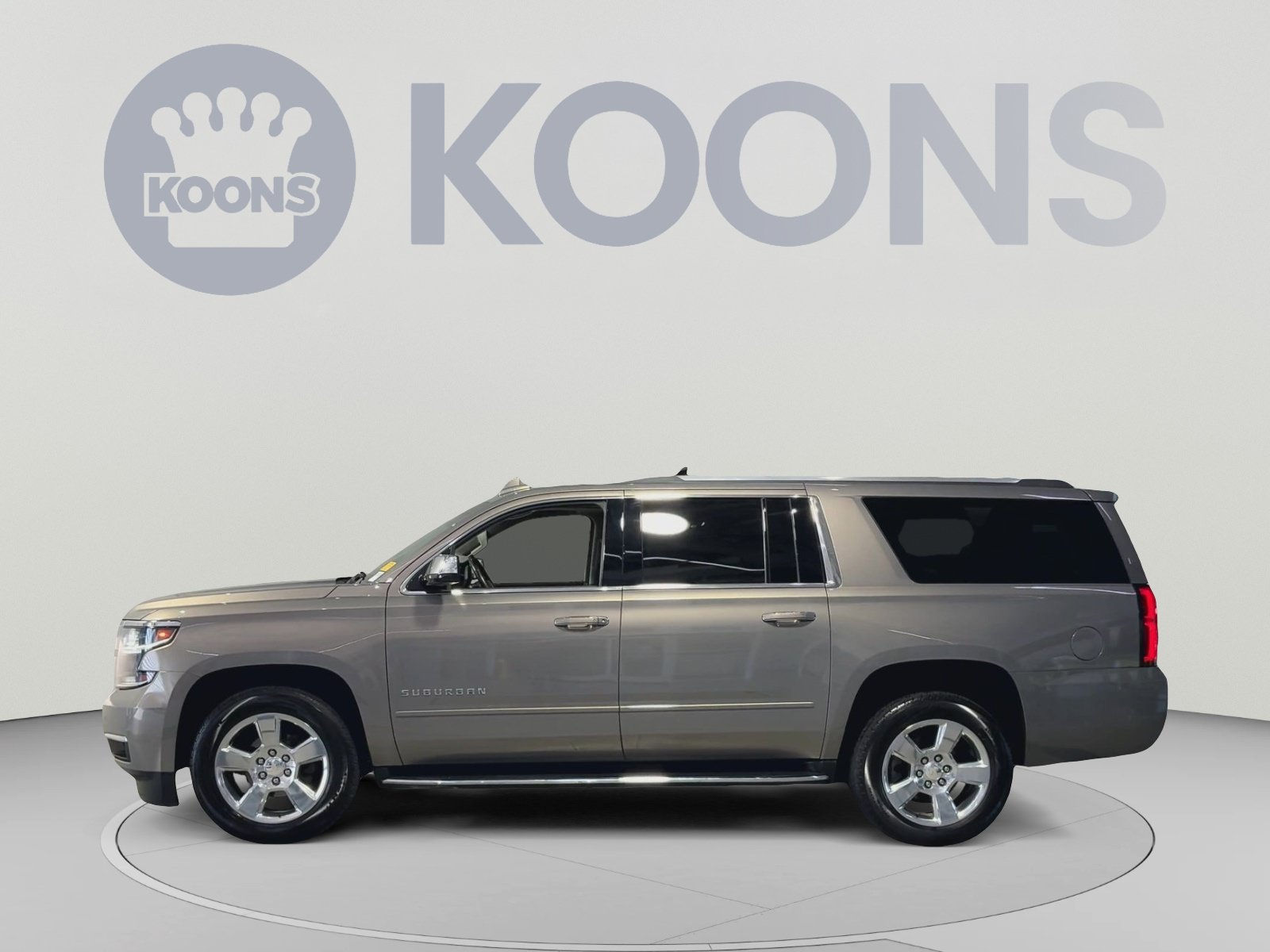 Used 2017 Chevrolet Suburban Premier AWD/4WD image 7